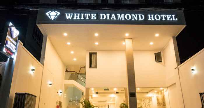 Exterior White Diamond Hotel - Airport