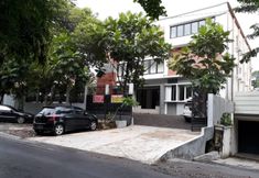 Exterior 2 Budget Room at Penginapan Mugas