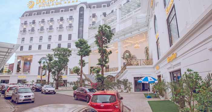 Bên ngoài Duc Huy Grand Hotel Lao Cai