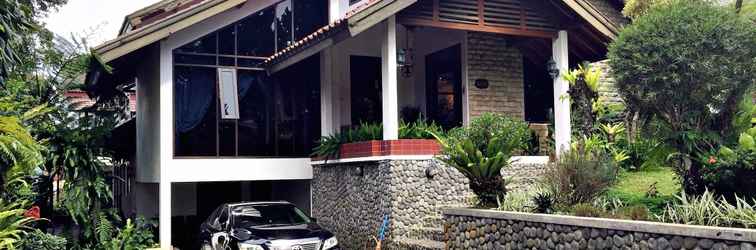 Sảnh chờ Holiday Villa Alam Cipanas Puncak