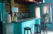 Bar, Cafe and Lounge 6 Raissa Guest House Syariah Pangkalan Bun