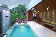 Swimming Pool Batatu Villas
