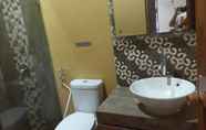 Toilet Kamar 7 PalmHouse 232