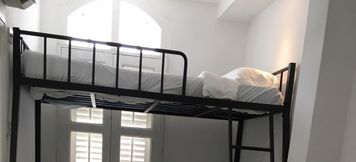 Bedroom 6 CherryLoft Express