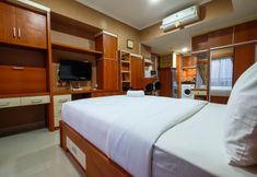 Phòng ngủ 4 Well Equipped Studio at The Oasis Apartment Cikarang