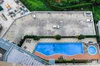 Swimming Pool Studio The Oasis Apartment near OMNI Hospital Cikarang
