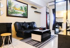 로비 2 Deluxe and Modern 2BR The Springlake Summarecon Apartment by Travelio