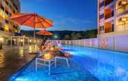 Hồ bơi 4 Beehive Boutique Hotel Phuket