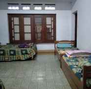 Kamar Tidur 2 Villa Vacation Batu 