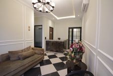 Lobby Flamboyan Residence