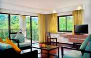 ห้องนอน 6 Radisson Resort and Suites Phuket