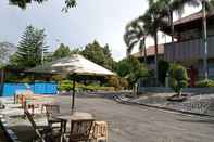 Bar, Cafe and Lounge Hotel Sinergi Gresik