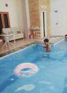 SWIMMING_POOL 