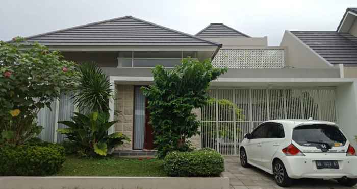 Exterior Ndalem Bagus Ciputra Homestay