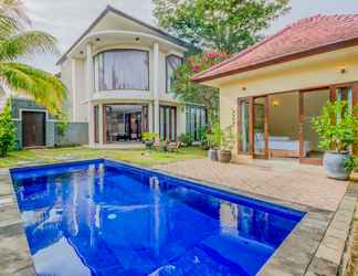 Exterior 2 Lot 1 Villa & Homestay Jimbaran