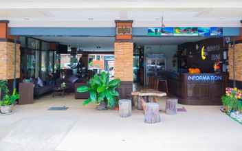 Lobi 4 Moon Inn Hotel