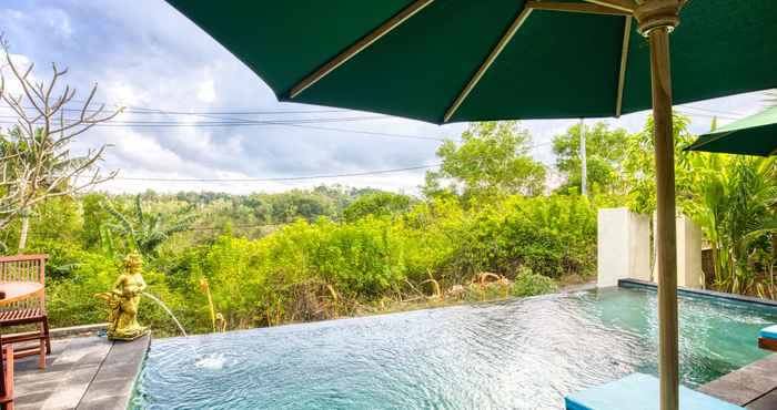 Kolam Renang The Mountain Cottage 