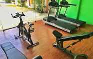 Fitness Center 6 Avenue Suites