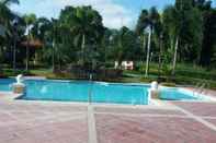 Kolam Renang Homey & Cozy Jazzy Guest House