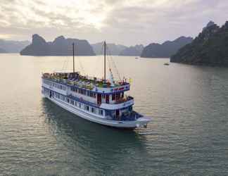 Bên ngoài 2 Lapaci Cruise