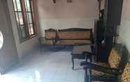 ล็อบบี้ 4 Budget Room at Jalan Satria Barat Semarang