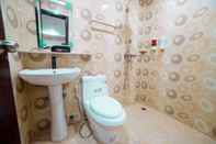 Toilet Kamar RedDoorz Plus @ Winter Benitez