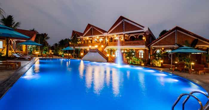 Swimming Pool Red Resort Phu Quoc Island
