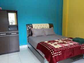 Kamar Tidur 4 Guest House Maqila