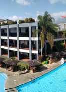 SWIMMING_POOL Hotel Batu Paradise Resort