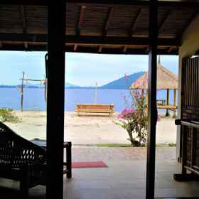 Bedroom 1 Alden Beach House, Hotel Pustu Tawun