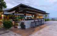 Quầy bar, cafe và phòng lounge 6 Coral Tree Villa Hua Hin (SHA Plus+)