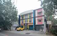 Exterior 3 Sans Hotel at Rana Cebu - Vaccinated Staff 