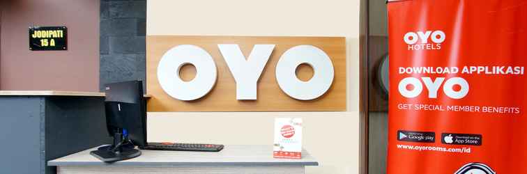 ล็อบบี้ OYO 347 Bayang Brothers Guest House Near Jogja International Hospital