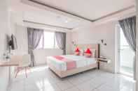 Bedroom Super OYO Flagship 210 Amethyst Kemayoran