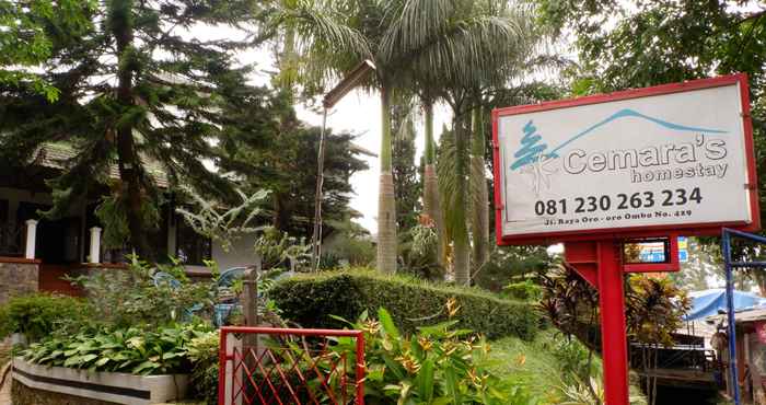 Bangunan OYO 604 Cemara's Homestay