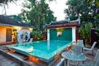 Kolam Renang Villa Santi Hotel 