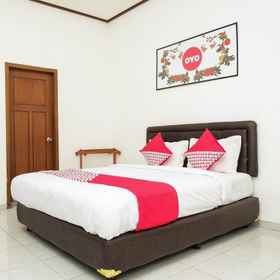 Bedroom1Hotel O Loesje Guest House Syariah,玛琅国立大学飯店