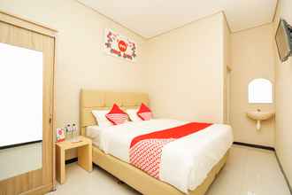 Bedroom 4 OYO 331 Osuko Residence