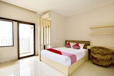 Kamar Tidur Super OYO 511 Grace Residence