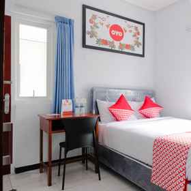 OYO 437 Hnr Homestay Syariah 1, Hotel Trunojoyo Park