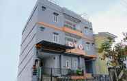 Exterior 2 OYO 437 Hnr Homestay Syariah