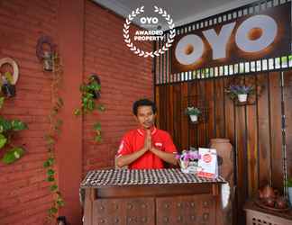 Lobby 2 OYO 583 Puri Gejayan Asri Syariah