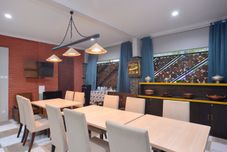 レストラン OYO 583 Puri Gejayan Asri Syariah