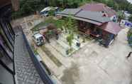 Bangunan 2 Star Bungalow & Cafe