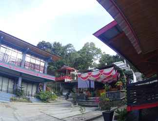 Bangunan 2 Star Bungalow & Cafe