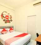 BEDROOM OYO 397 Daily Guest House