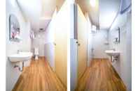 Toilet Kamar OYO 291 Medan City Syariah