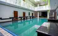 Swimming Pool 7 Capital O Mutiara Hijau Suites Syariah Medan