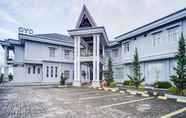 Exterior 4 SUPER OYO Capital O 540 Esther Hotel