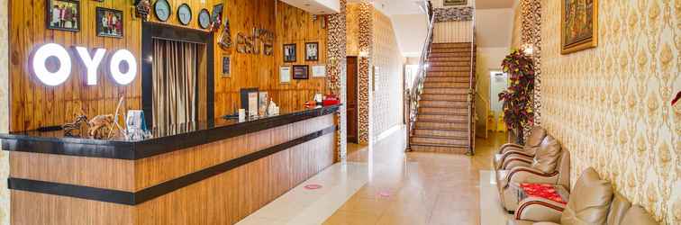 Lobby SUPER OYO Capital O 540 Esther Hotel